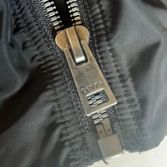 Levi’s Bomber Jacket Windbreaker - Picture 5 of 9